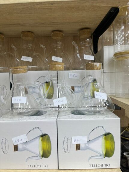 Huilier en verre élégant